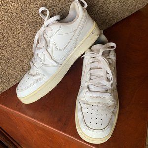 sz 6.5 Y Nike Court Borough Low 2 BQ5448-100 white Triple White, Womens sz 8